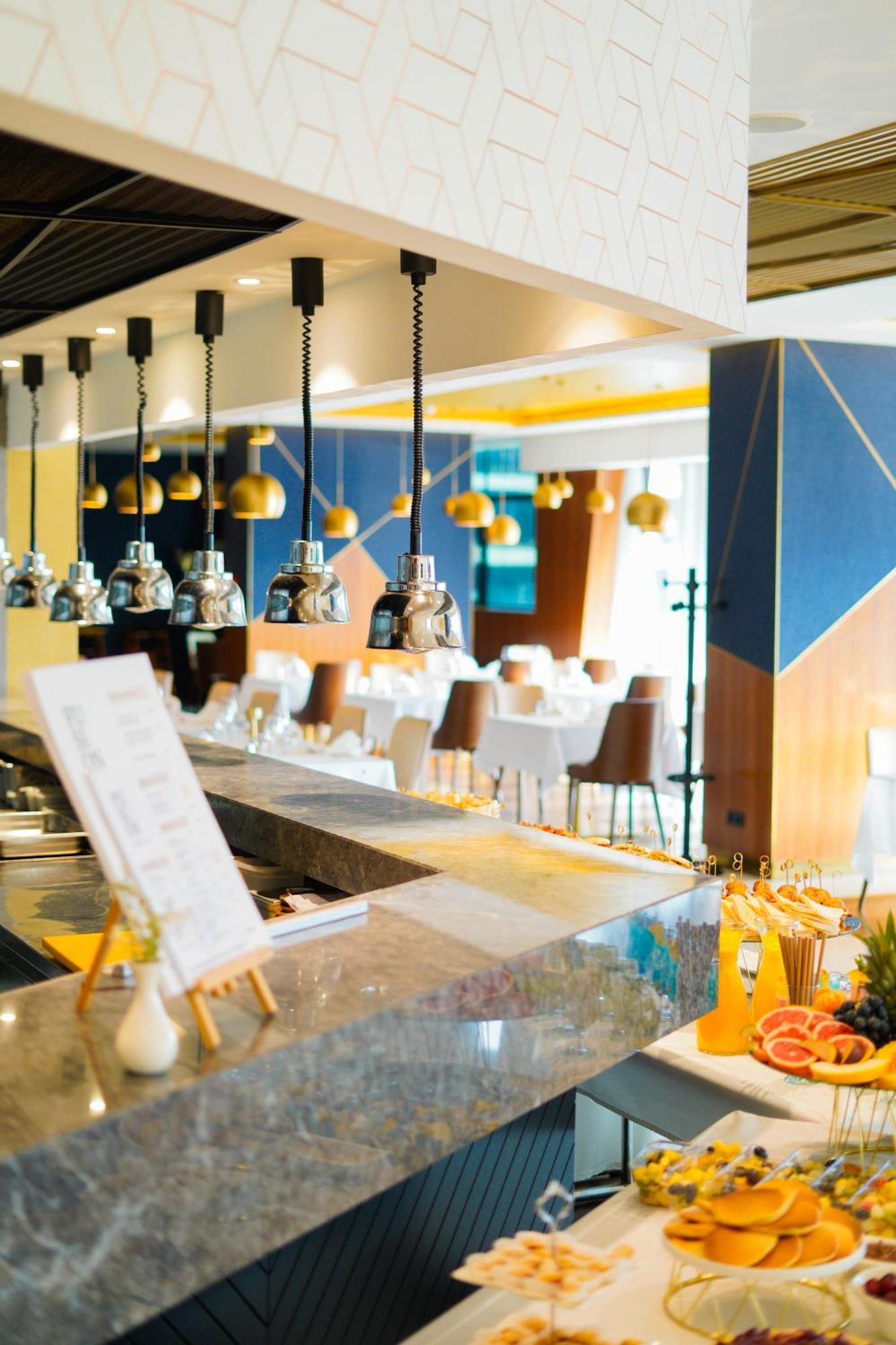 Swissotel SJJ Esterno foto The bar at the hotel