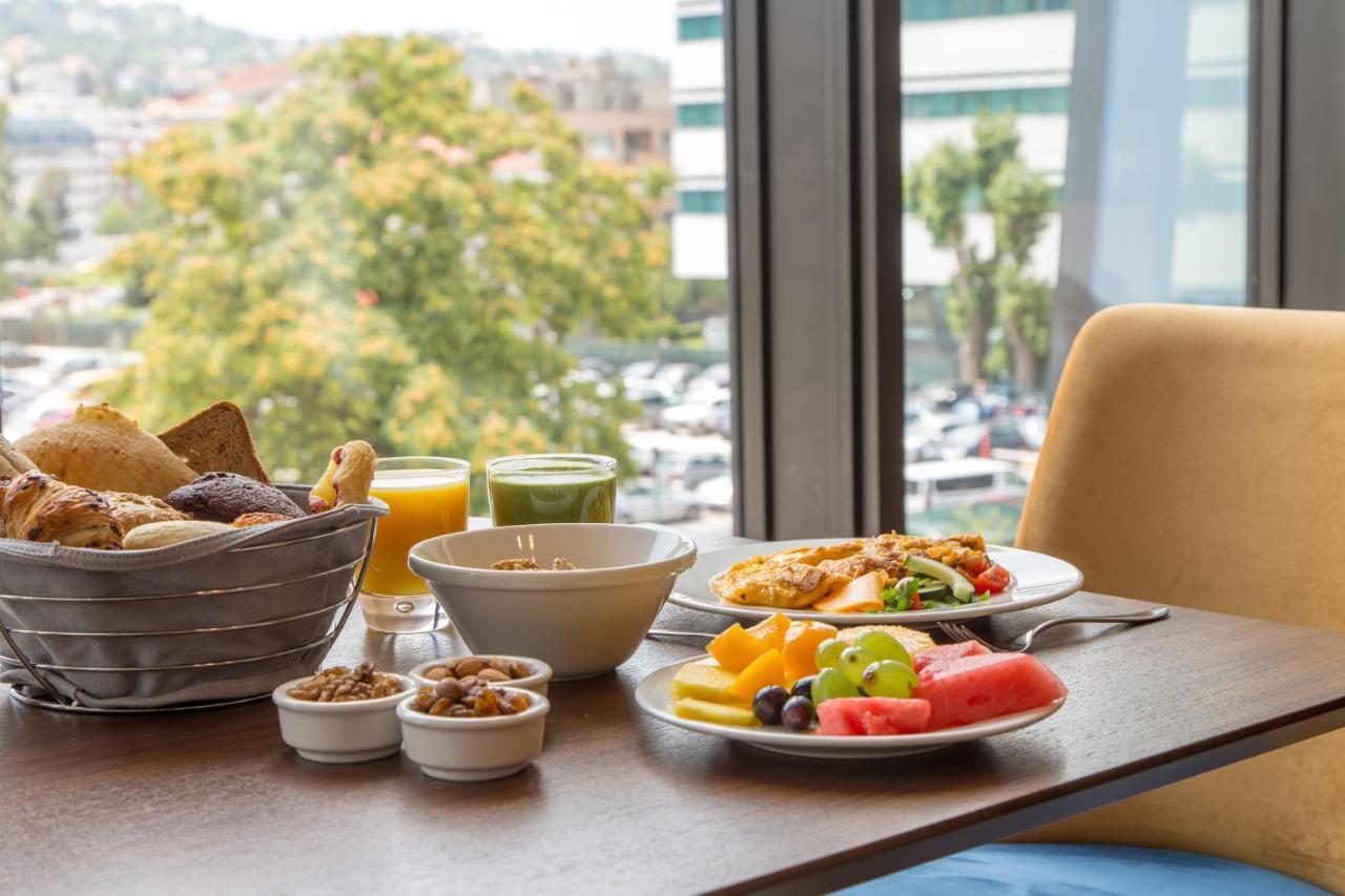Swissotel SJJ Esterno foto Breakfast at the hotel
