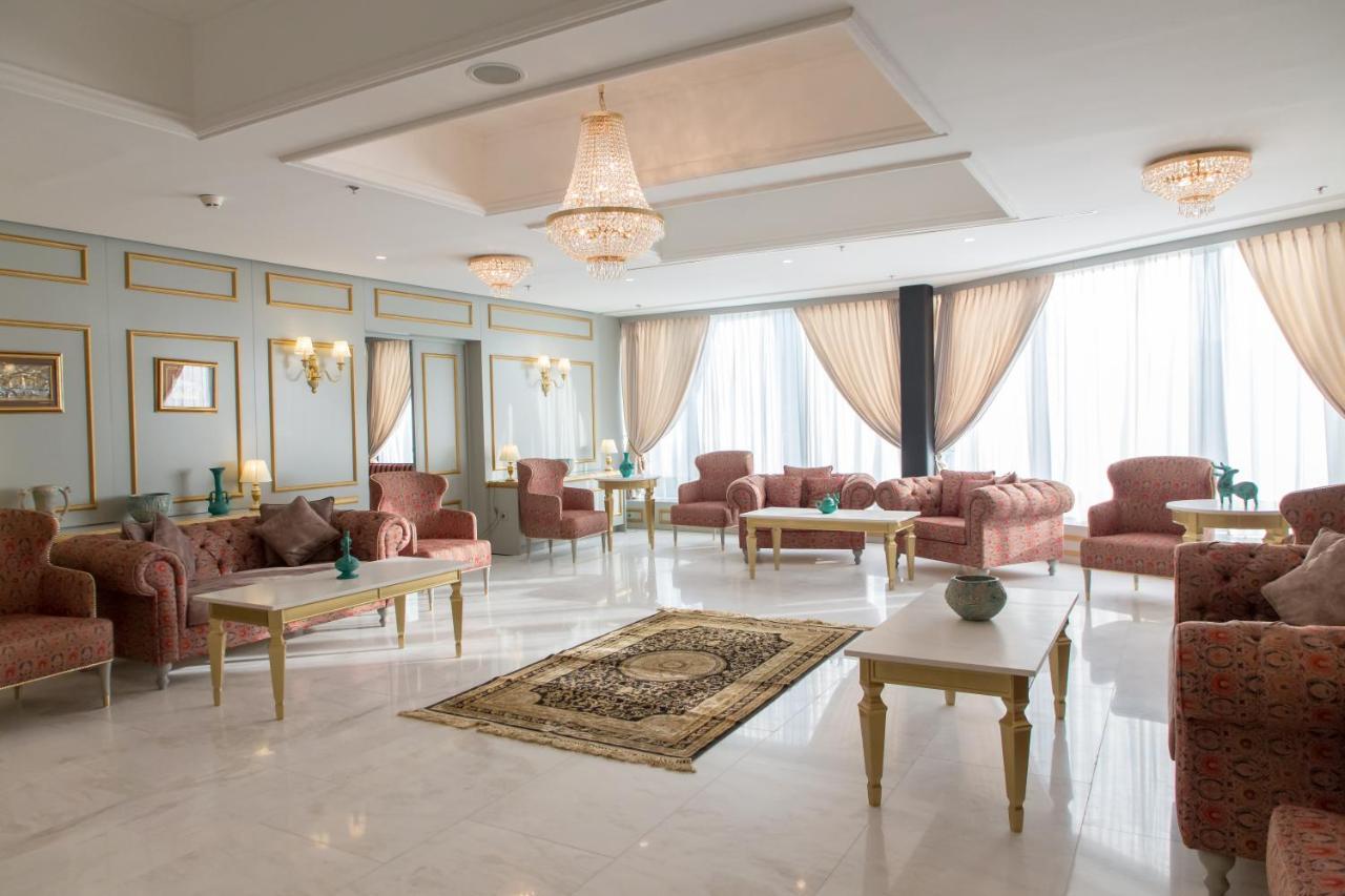 Swissotel SJJ Esterno foto The lobby of the hotel